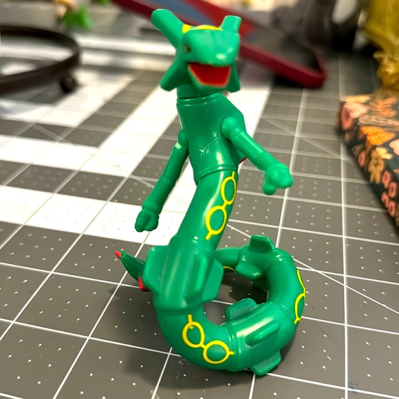 TAKARA TOMY Pokemon Action Figure Pokemon Pikachu - Picture 1 of 3